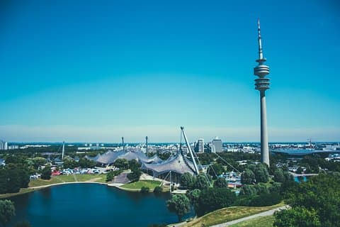Privat naturskjønn overføring fra Nürnberg til München med 4 timers sightseeing