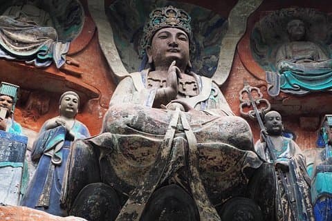 Historisk dagstur i Chongqing: Dazu helleristningar och Ciqikou Village