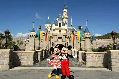 Transferência Privada da Disneyland de Xangai para o Aeroporto de Xangai Hongqiao