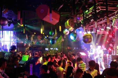 Guangzhou Nightlife Party Tour, Hottest Bars & Hidden Speakeasies