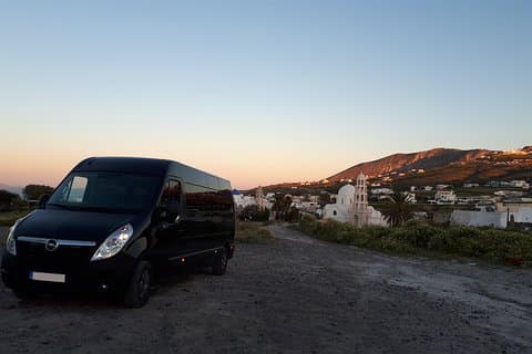 Gedeelde aankomsttransfers in Santorini vanaf luchthaven of haven