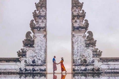 East Bali Insta Tour: Himmelens port, Tirta Gangga och Virgin Beach
