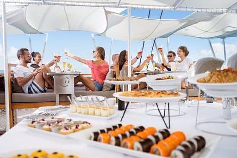 Phuket VIP Hype Luxe Boot Cruise met Party & DJ Vibes