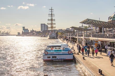 Oppdag Hamburg havneareal med en lokal