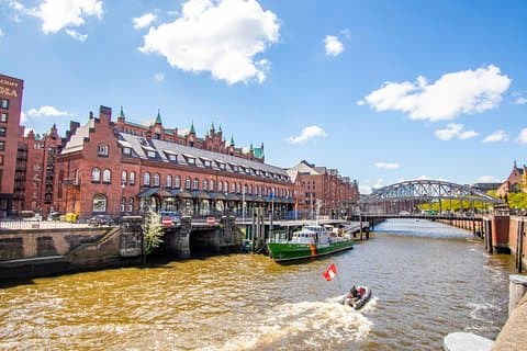 3 Hour Walk of Hamburg’s Most Famous Brew Pubs with a Local