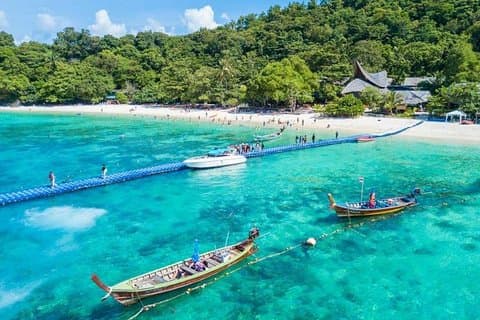Phuket Maiton e Three Khai Island in motoscafo