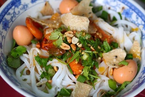 Hoi An Food Tour en moto con degustaciones y cena