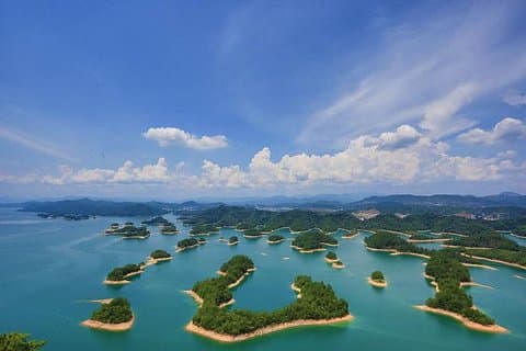 Transferência Privada do Lago QianDao para o Aeroporto Internacional de Hangzhou Xiaoshan