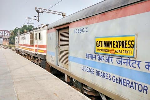 Taj Mahal privat tur fra Delhi af Gatimaan Express