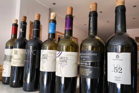 Wein- und Verkostungserlebnis in der Altstadt von Lecce