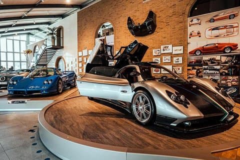 Lamborghini Ferrari Pagani Tour - o tour original pela fábrica de carros italianos