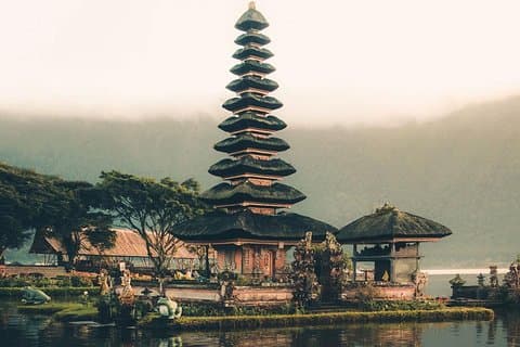 Bali ATV Quad Bike con Bedugul Lake Temple y Tanah Lot Sunset Tour