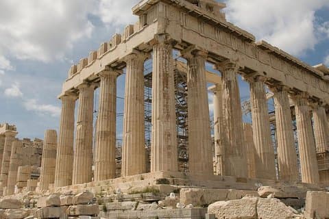 "Tour pelos destaques de Atenas: Acrópole, Museu da Acrópole e muito mais."