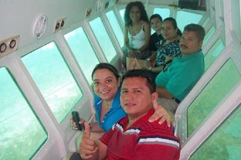 Roatan Glass Bottom Boat Tour and Beach