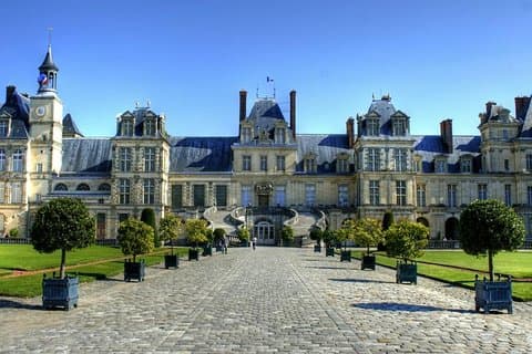 Fontainebleau slott - Transport Privat tur