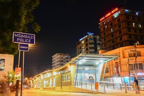 Conéctate con el alma de Dar es Salaam después del atardecer