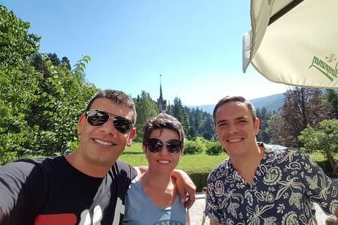 Excursión de un día desde Bucarest al castillo de Drácula, Brasov y el castillo de Peles Sinaia