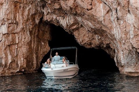 Blue Cave & Lady of the Rocks tour privado de 3 horas (até 5 pax)
