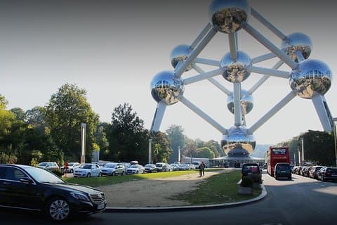 Transfert privé de Bruxelles à Cologne avec une voiture de luxe