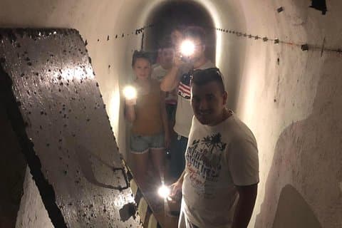 Mysterious island - Historical & Gastro tour - fuera del circuito turístico