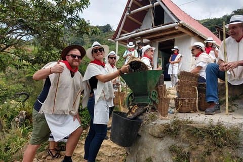 Coffee Tour & comuna 13 & linbana