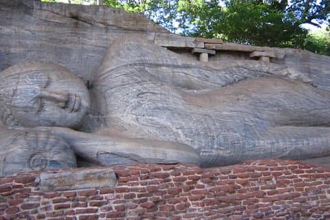 Tour de 4 días a Polonnaruwa Sigiriya Dambulla Kandy y Nuwara Eliya