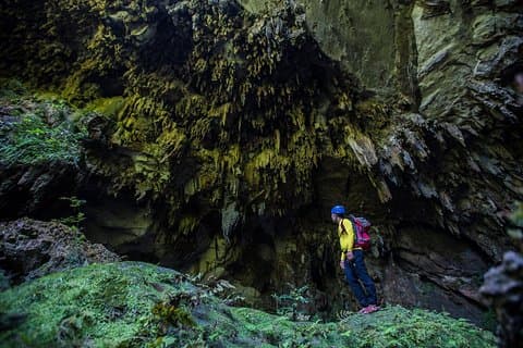 Hang Gieng Vooc Jungle Trekking And Walking