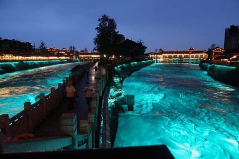 Privat tur til Qingchengshan Mountain Dujiangyan Irrigation System med frokost