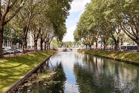 Dusseldorf Old Town and Altbier Tour