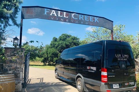Texas Hill Country Group Wine Tour by Limousine