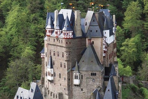 Excursión en grupo pequeño al castillo de Eltz desde Frankfurt con cena