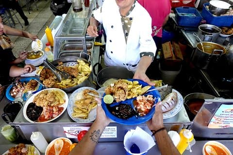 Restauranter i nærheten av Quito Street Food Essentials