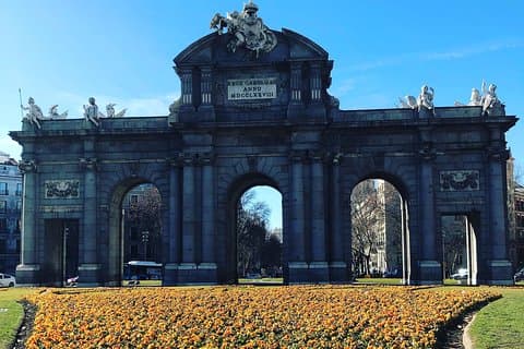 Privérondleiding van een hele dag door Madrid met Dlx Car