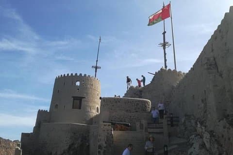 Muscat city tour (price per vehicle 6 members )