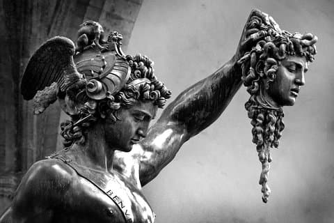 Walking tour of Florence in the evening to discover its dark side