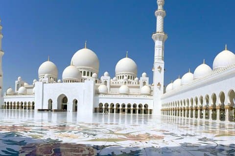 Visite privée de la ville d'Abou Dhabi avec Ferrari World