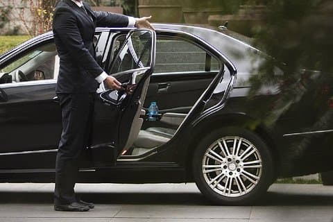 Transfer from Rome to Fiumicino Airport or Ciampino Airport