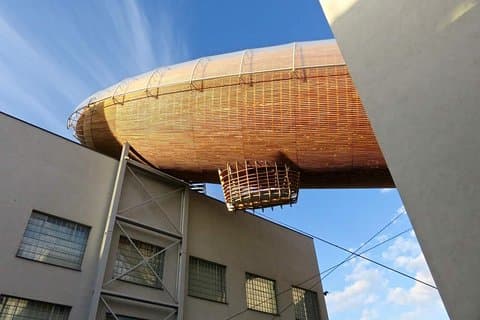 Um passeio pelo buraco pós-industrial: um tour de áudio autoguiado