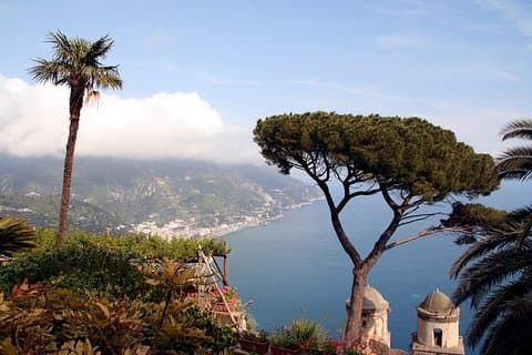 Positano, Amalfi und Ravello von Mercedes Van aus Neapel