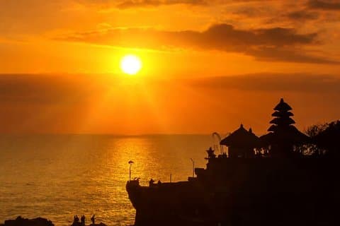 Sunny Tanah Lot-Tempel mit optionaler Spa-Tour
