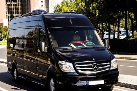 Antalyas flygplats (AYT) till Lara Transfer - Privat minibuss