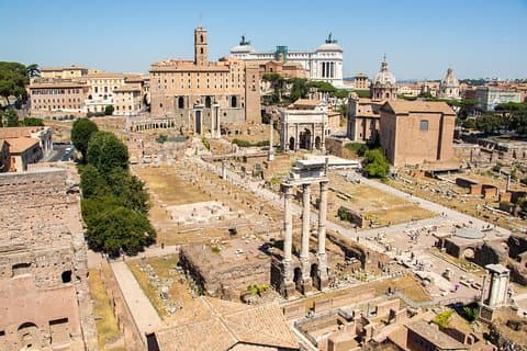 Debe ver en el corazón de la antigua Roma: caminar con un local
