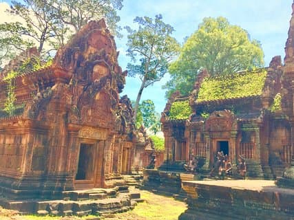 Grand tour and Bonteay Srie by Shared Tour