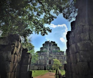 Koh Khe Beng Mealea af Shared Tour