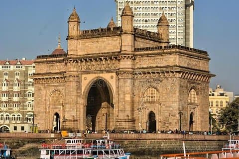Mumbai: Privat dagstur til Tajmahal med bil, indgang, måltid