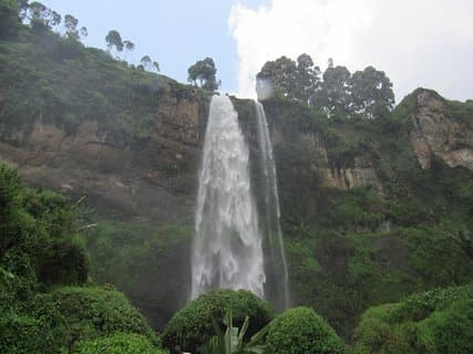 4 days Sipi falls and Pian-upe wildlife safari
