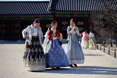 Explora el Seúl histórico con un local, Bukchon Hanok Village