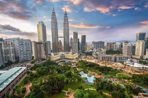 Welcome to Kuala Lumpur: City Highlights & Arrival Transfer