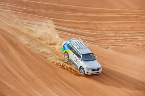 軽食付きの砂漠でのプライベート4x4セルフドライブ体験
