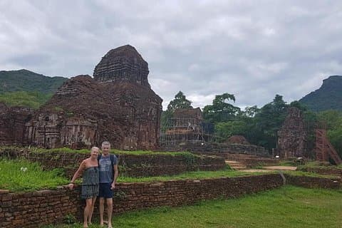 MY SON HOLYLAND Tour fra Hoteller i Da Nang eller Hoi An by (Private Tour)